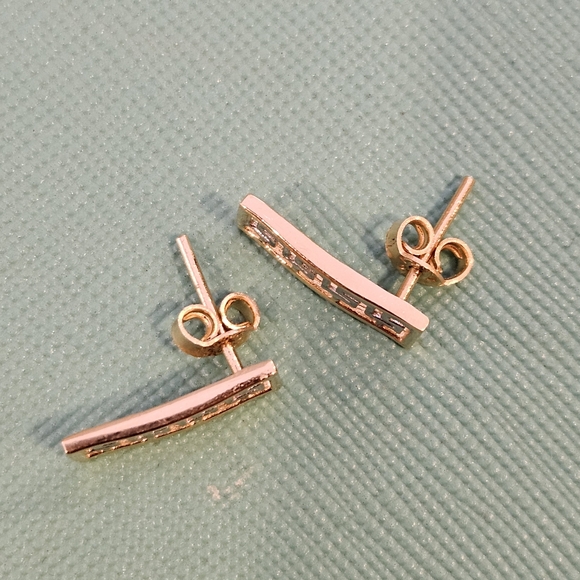 Two Tone 18k Gold Greek Key Stud Earrings - Picture 10 of 13
